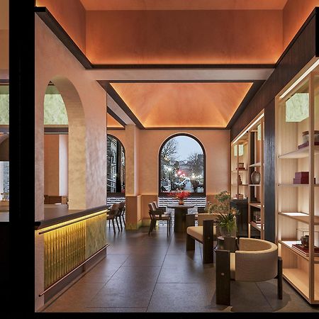 Happy Dragon Courtyard- Newly Renovated With French Windows, Near Tian'Anmen Forbidden City,Lama Temple And Heaven Temple, 3Minutes Walk From Subway,Fluent English Speaking With Tourist Sights Tickets Service ,Free Coffee &Laundry Service Beijing Exterior photo