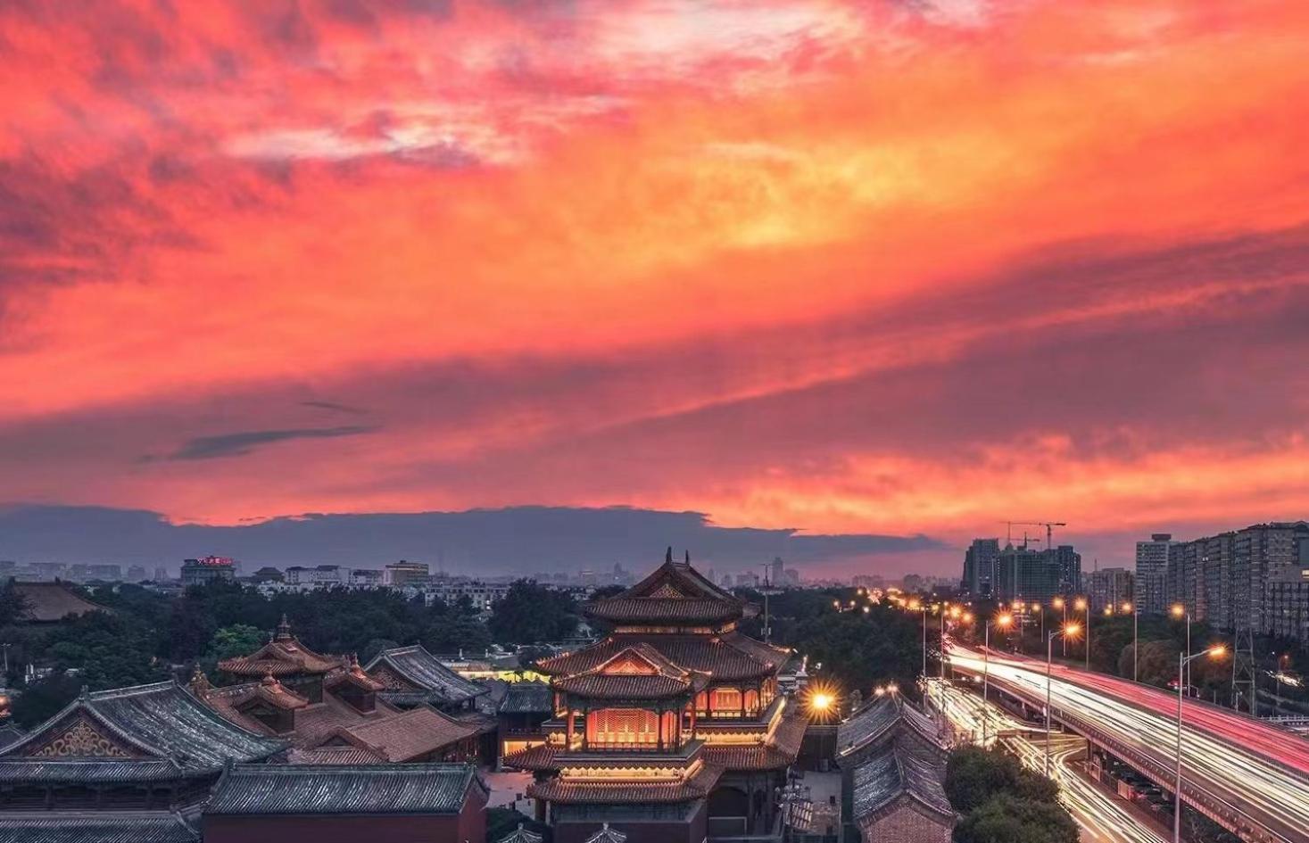 Happy Dragon Courtyard- Newly Renovated With French Windows, Near Tian'Anmen Forbidden City,Lama Temple And Heaven Temple, 3Minutes Walk From Subway,Fluent English Speaking With Tourist Sights Tickets Service ,Free Coffee &Laundry Service Beijing Exterior photo