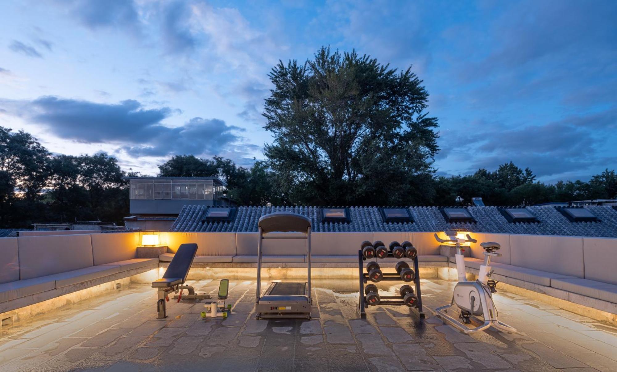 Happy Dragon Courtyard- Newly Renovated With French Windows, Near Tian'Anmen Forbidden City,Lama Temple And Heaven Temple, 3Minutes Walk From Subway,Fluent English Speaking With Tourist Sights Tickets Service ,Free Coffee &Laundry Service Beijing Exterior photo