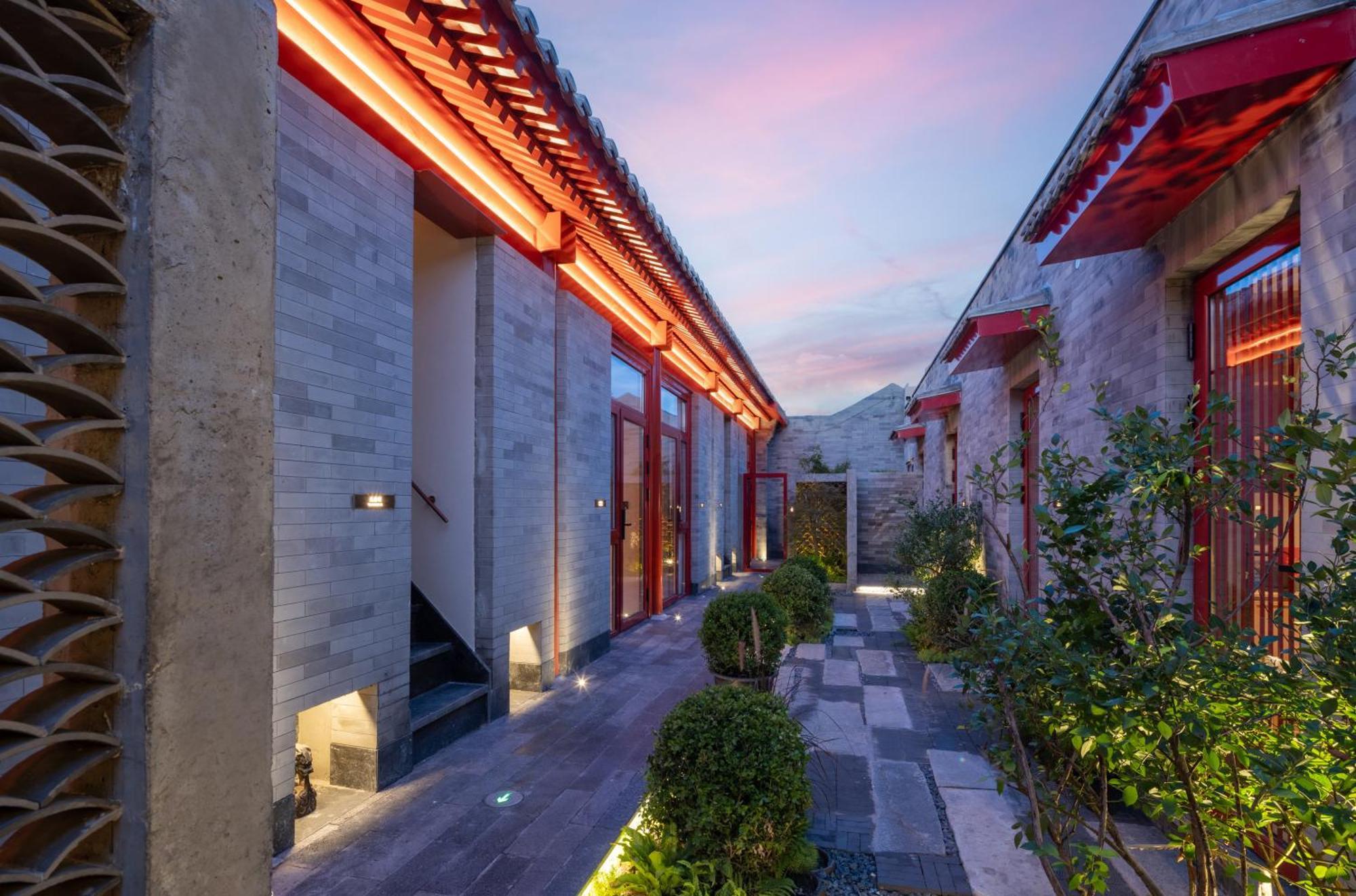 Happy Dragon Courtyard- Newly Renovated With French Windows, Near Tian'Anmen Forbidden City,Lama Temple And Heaven Temple, 3Minutes Walk From Subway,Fluent English Speaking With Tourist Sights Tickets Service ,Free Coffee &Laundry Service Hotel Beijing Exterior photo