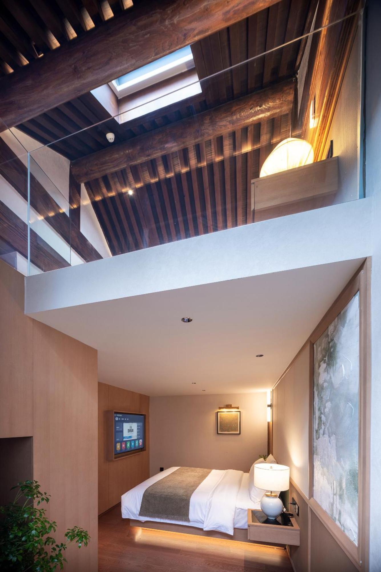 Happy Dragon Courtyard- Newly Renovated With French Windows, Near Tian'Anmen Forbidden City,Lama Temple And Heaven Temple, 3Minutes Walk From Subway,Fluent English Speaking With Tourist Sights Tickets Service ,Free Coffee &Laundry Service Beijing Exterior photo